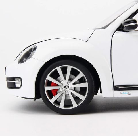  Mô hình oto Volkswagen New Beetle 2012 Welly tỷ lệ 1/18 