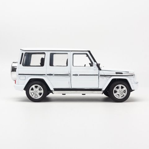  Mô hình xe Mercedes G500 1:24 Welly 24012W- White 