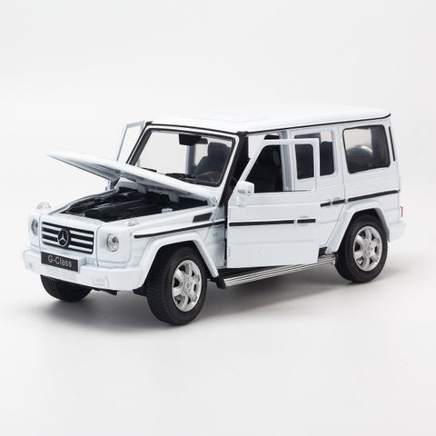  Mô hình xe Mercedes G500 1:24 Welly 24012W- White 