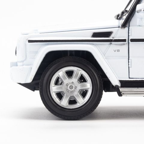  Mô hình xe Mercedes G500 1:24 Welly 24012W- White 