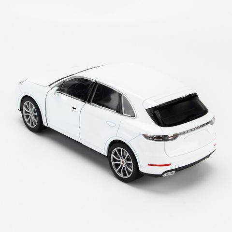  Mô hình xe Porsche Cayenne Turbo 1:24 Welly- 10032-White 