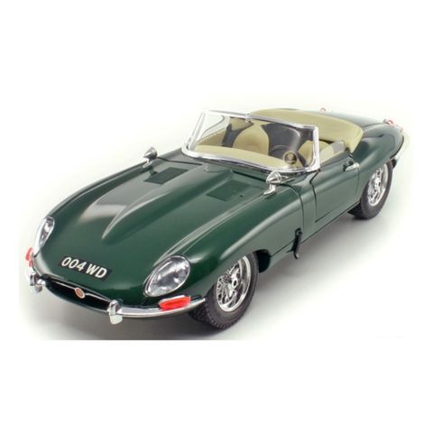  18-12046- 1:18 JAGUAR ''E'' CABRIO. (1961)( XANH) 