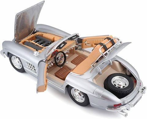  18-12049- 1/18 MERCEDES BENZ 300 SL TOURING (1957)Sliver 