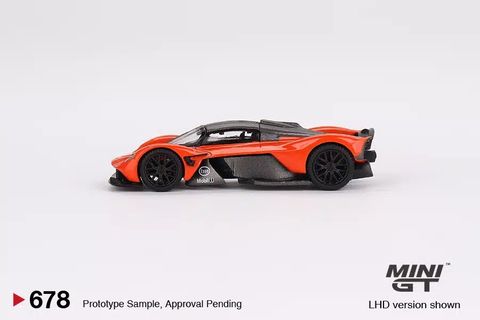  Xe mô hình MINI GT 1/64 Aston Martin Valkyrie Maximum Orange 