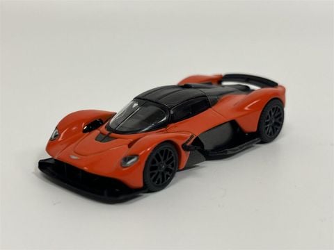  Xe mô hình MINI GT 1/64 Aston Martin Valkyrie Maximum Orange 