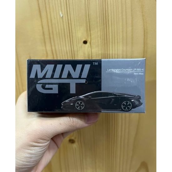 MINI GT 1/64 Lamborghini Countach LPI 800-4 Nero Maia Black
