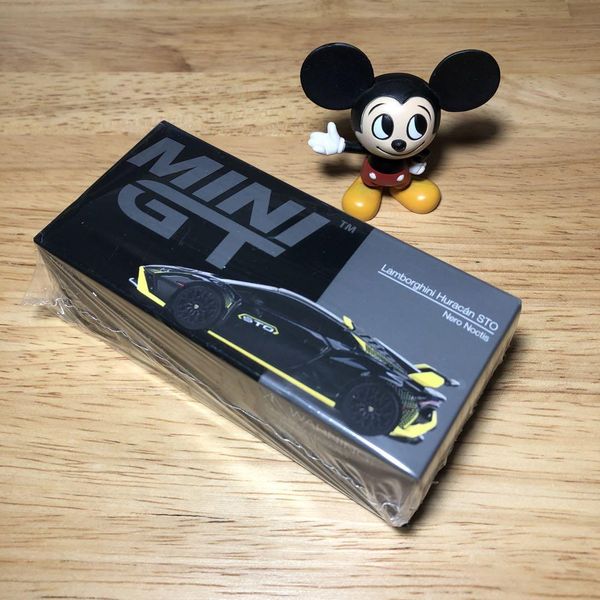 MINI GT 1/64 Lamborghini Huracan STO Nero Noctis (LHD)