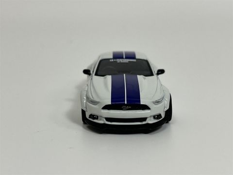  Xe mô hình MINI GT 1/64 LBWORKS Ford Mustang White (RHD) 