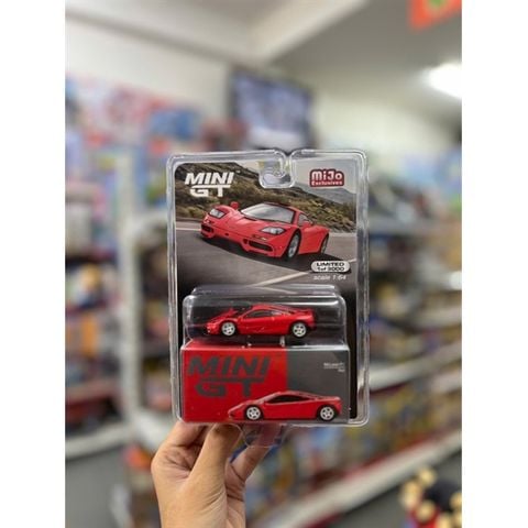  Mini GT 1:64 McLaren F1 Red Diecast Model Car - MGT00654 