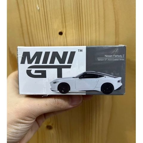  MINI GT 1/64 Nissan Fairlady Z 2023 Everest White Right Handle 
