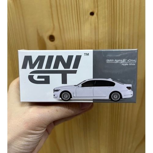 MINI GT 1/64 BMW Alpina B7 xDrive Alpine White Right Handle