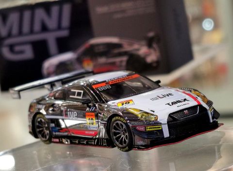  Xe mô hình Mini GT 1/64 TANAX GAINER GT-R SUPER GT2022 SERIES #10 GAINER (left handle) Japan Only 