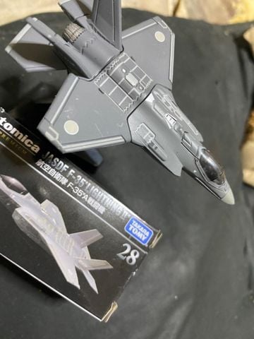  Mô hình máy bay Tomica Premium 28 JASDF F-35A Lightning II 