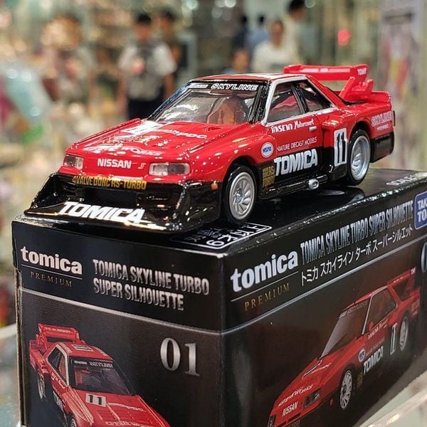 Tomica Premium No. 01 Nissan Skyline Turbo Super