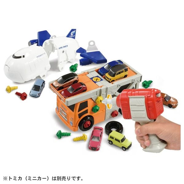 Tomica World Rearrangeable Action! Carry car & Jet set