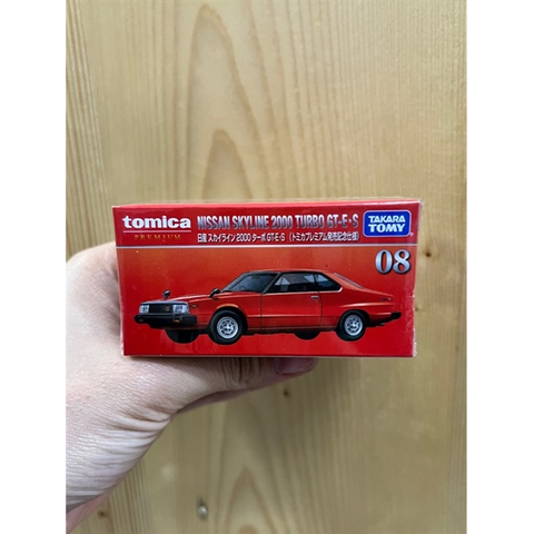  Xe mô hình Tomica Premium No. 08 Nissan Skyline 2000 Turbo GT-ES 