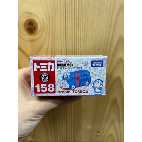  Dream Tomica 158 Doraemon Wrapping Bus 