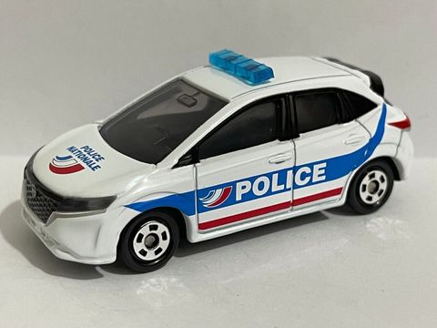  Tomica AEON 63 Nissan te National police of France 