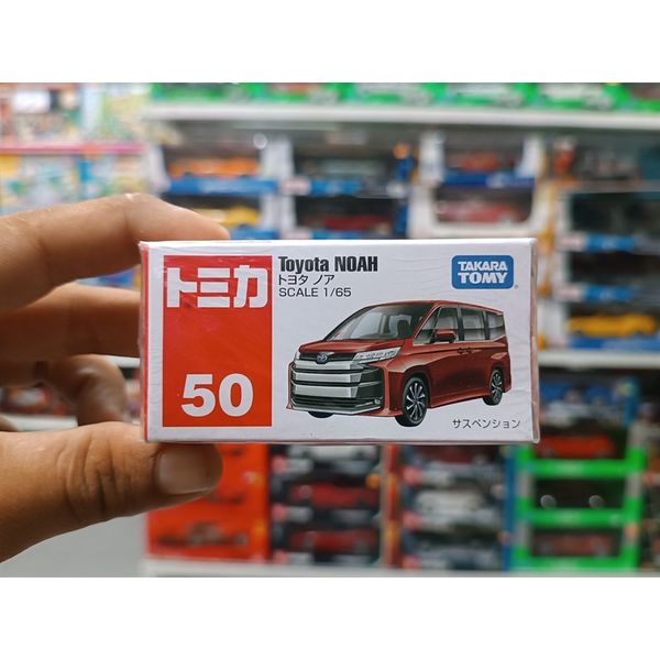 Tomica No.50 Toyota Noah ( Đỏ)