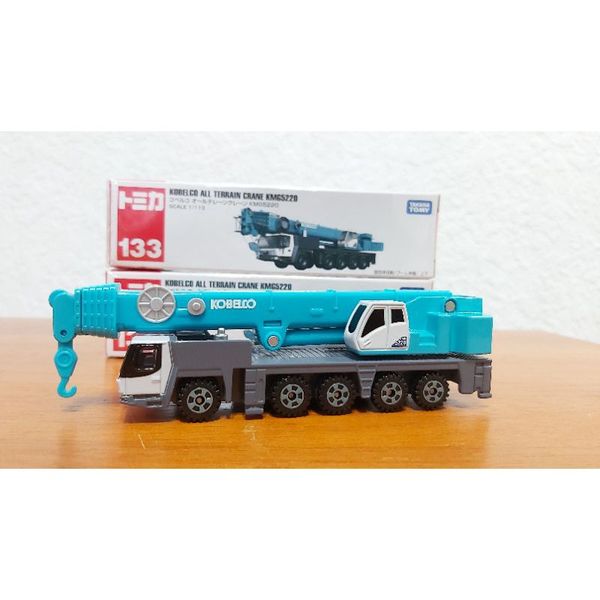 Tomica 133 Kobelco All Terrain Crane Kmg5220 Scale 1/113