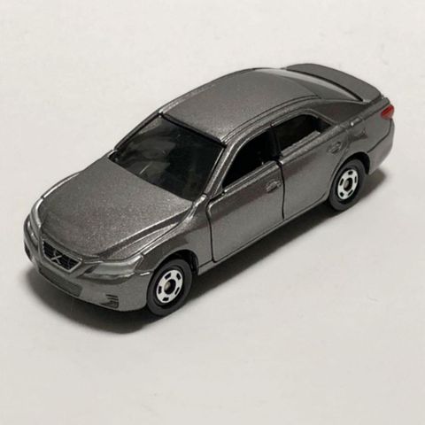  Tomica 64 - Toyota Mark X 