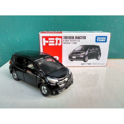  Tomica 92 Toyota Ractis màu đen 