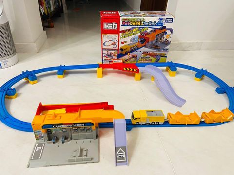  Tomica Auto Car Port 