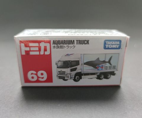  Đồ chơi Tomica 69 Xe tải chở cá mập Aquarium Truck Shark 
