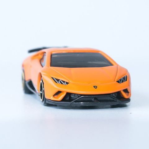  Tomica 34 LAMBORGHINI HURACAN PERFORMANTE 