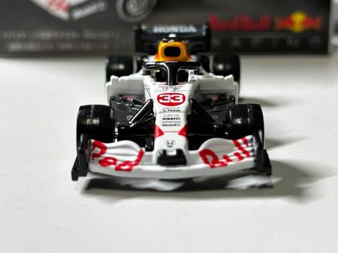  Xe mô hình Tomica Premium Racing Red Bull Racing Honda RB16B No.33 (trắng) 