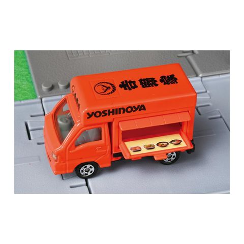  Đồ chơi Tomica Town Restaurant Yoshinoya (with Tomica) 