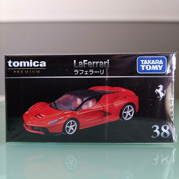 Đồ chơi xe mô hình Tomica PRM 38 La Ferrari