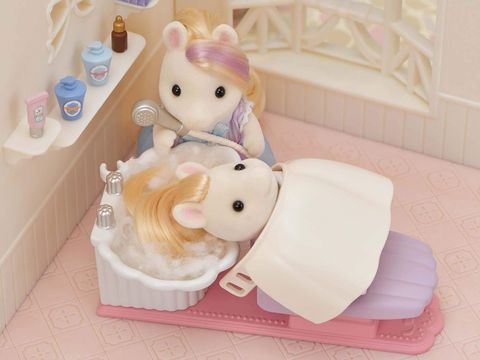  Đồ chơi tiệm làm tóc của Pony Sylvanian Families Pony's Stylish Hair Salon-5642 