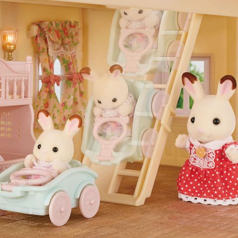  Đồ chơi nội thất nhà búp bê Ce-210 Sylvanian Families Large House with Red Roof Furniture Set 