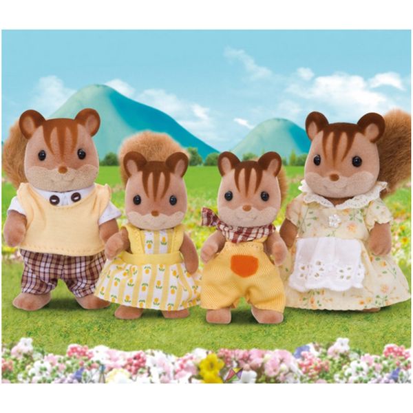 23win11 4172 Gia đình Sóc Walnut Squirrel Family