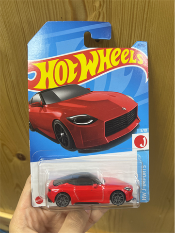  Mô hình xe HNK12 Hot Wheels Basic Car 2023 Nissan Z 