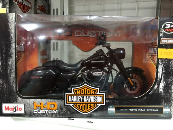  32336 - 1:12 H-D 2017 ROAD KING SPECIAL 