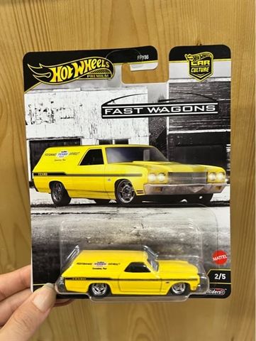  JBK67/FPY86 Siêu xe Hot Wheels 70 CHEVELLE SS WAGON 