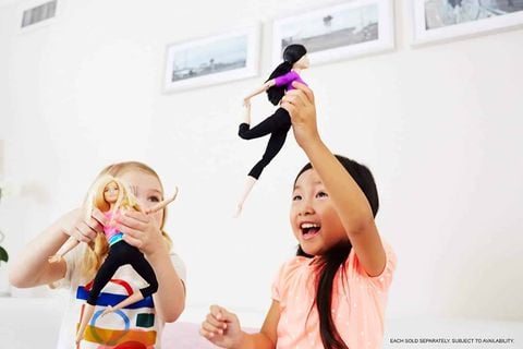  Búp bê Barbie Yoga áo hồng 