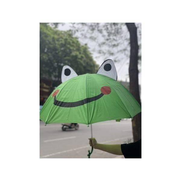 Ô dù tại 23win xanh lá cây hình con ếch
