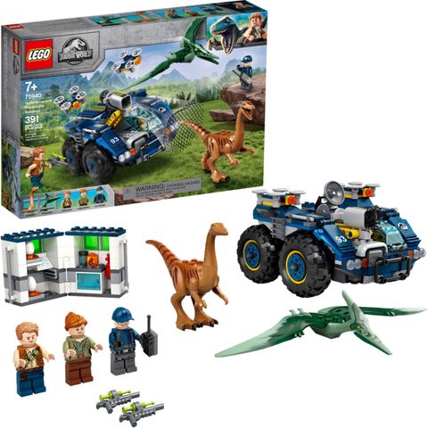  LEGO Jurassic World Gallimimus and Pteranodon Breakout 75940 Building Set (391 Pieces) 
