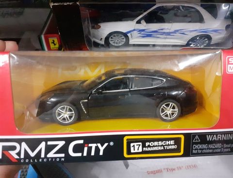  554002 - Porsche Panamera Turbo 