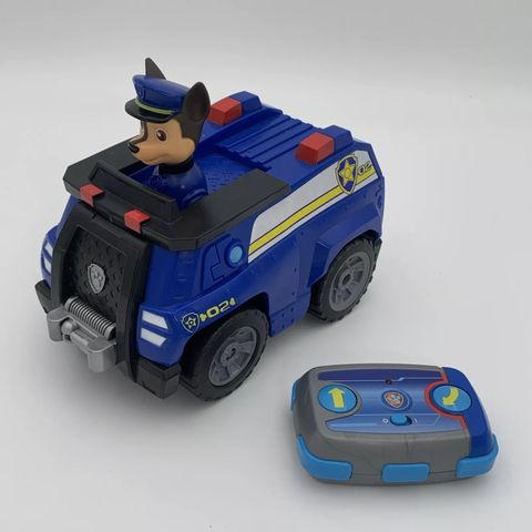  Xe điều khiển 6054189 PAW Patrol Chase Remote Control Police Cruiser 