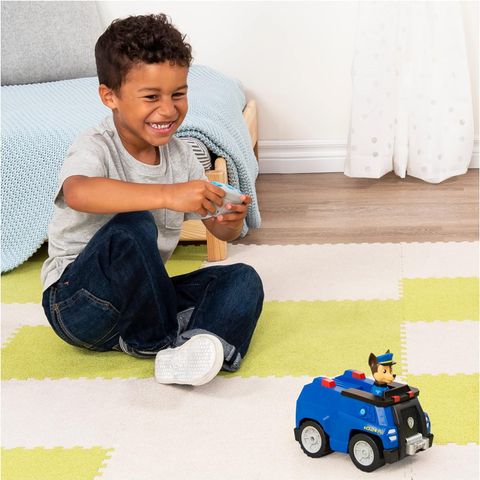  Đồ chơi xe cảnh sát điều khiển 6054623 - Paw Patrol Chase RC Police Cruiser 