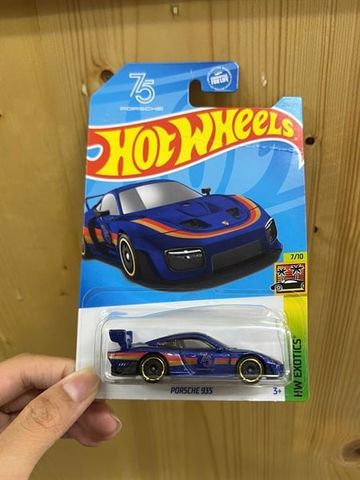  Xe mô hình HKH96 Hot Wheels Porsche 935 - Blue 