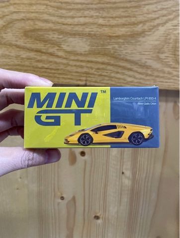  Mô hình xe MINI GT 1/64 Lamborghini Countach LPI 800-4 New Giallo Orion Yellow (Left Handle) 