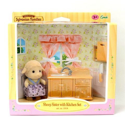  Epoch 1918 - Sheep Sister with Kitchen Set 
