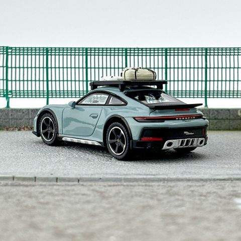  Mini GT 780 Porsche 911 Dakar Shade Green Metallic LHD 1:64 