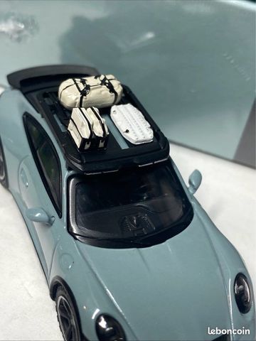  Mini GT 780 Porsche 911 Dakar Shade Green Metallic LHD 1:64 