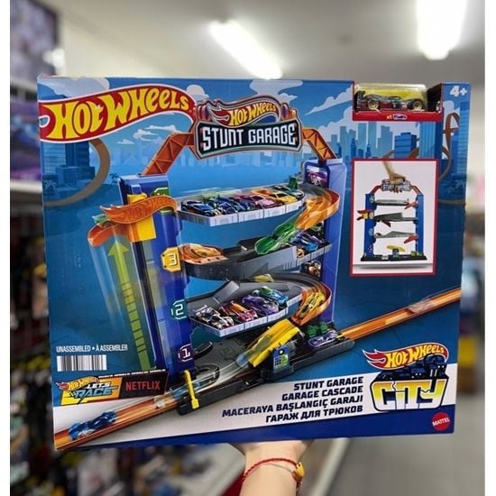 GNL70 Hot Wheels City Stunt Garage Play Set Gift